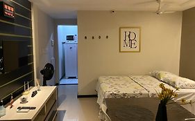 Flat Aju - Um jeitinho especial de se hospedar em Aracaju. Uma verdadeira suíte master todo mobiliado no capricho só para você.